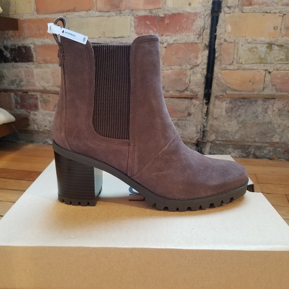 UGG W's Hazel Boot Pinewood size:10 NEW IN BOX!!! - Picture 4 of 5